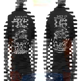 Trike Fahren Biker Motorradfahrer Spruch Bike Dreirad Triker T-Shirt mit Rückendruck - Geschenkecke