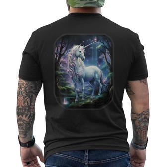 Unicorn Standing In The Forest Fantasy Nature Universe T-Shirt mit Rückendruck - Geschenkecke