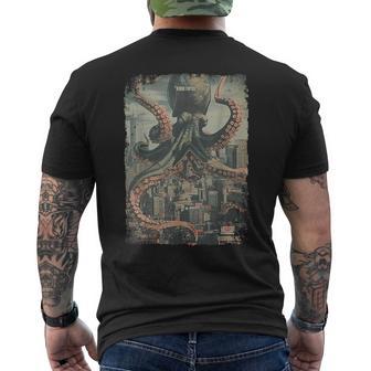 Vintage Octopus Monster Horror Poster Octopus T-Shirt mit Rückendruck - Geschenkecke