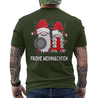 Nordic Gnomeiking Tomte Couple Merry Christmas German T-Shirt mit Rückendruck - Geschenkecke