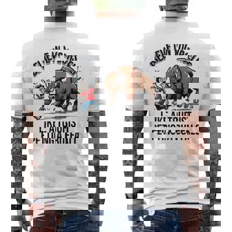 Croyez Enous Comme Un Touriste Caressant Un Buffle T-shirt imprimé au dos - Cadeauxyz