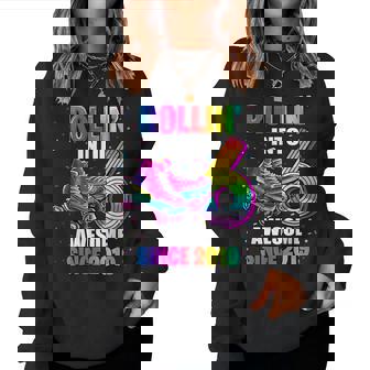 Birthday Roller Skating 6Th Girls Rollin Into 6 Skate Party Women Sweatshirt - Thegiftio UK