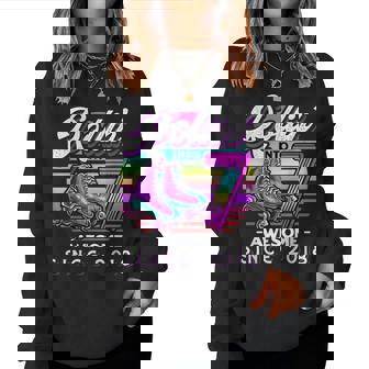 Birthday Roller Skating 7Th Girls Rollin Into 7 Skate Party Women Sweatshirt - Thegiftio UK