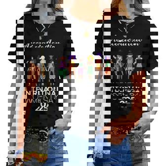 Iwd Día Internacional De La 2025 Accelerate Action Womens Camiseta de mujer - Regaloses