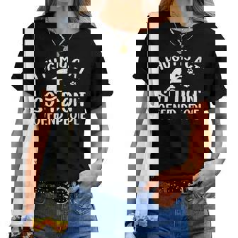 Je Serre Mon Chat Dans Mes Bras Pour Ne Pas Offenser Les Gens Pet T-shirt femme - Cadeauxyz