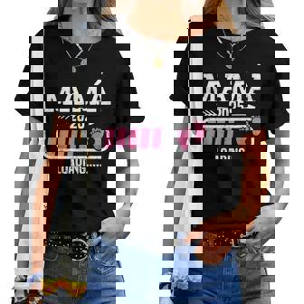 Mamá 2025 Cargando Embarazo Regalo Futura Mama 2025 Camiseta de mujer - Regaloses