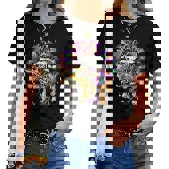 Mardi Gras Lip Girl Fleur De Lis Costume Women T-shirt | Mazezy