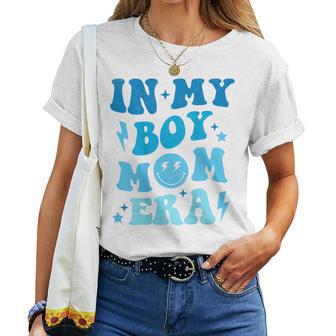 In My Boy Mom Era On Back T-shirt Frauen - Geschenkecke