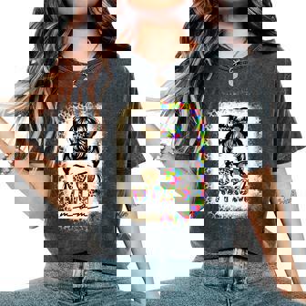 Autism Mom Messy Bun Puzzle Piece Awareness Women's Oversized Comfort T-Shirt | Mazezy