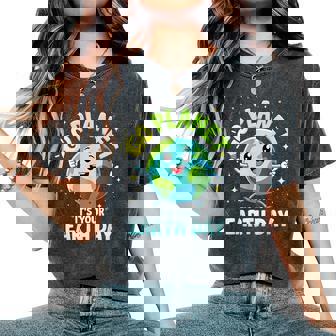 Cute Go Planet Its Your Earth Day 2025 Teacher Boys Girls Women's Oversized Comfort T-Shirt - Thegiftio UK