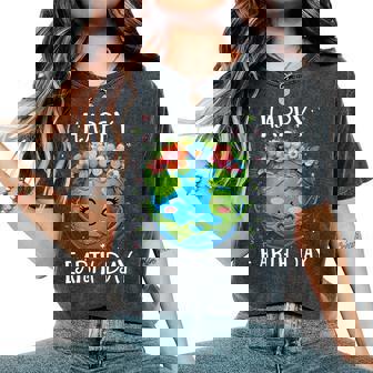 Happy Earth Day Heart Floral Earth Day Boys Girls Women's Oversized Comfort T-Shirt - Monsterry