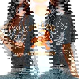 Lézard Dragon Barbu Just A Girl T-shirt oversize confortable pour femme - Cadeauxyz