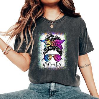 Mom Life Bleached Rainbow Leopard Messy Bun Women's Oversized Comfort T-Shirt - Thegiftio UK