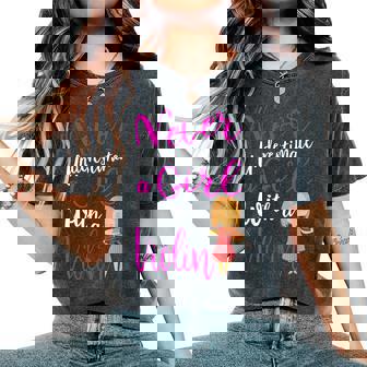 Never Underestimate A Girl With Aiolin Frase Deiolinista Camiseta extragrande cómoda para mujer - Regaloses