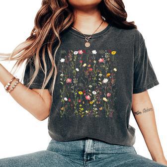 Vintage Inspired Flower Botanical Graphic Women's Oversized Comfort T-Shirt - Thegiftio UK