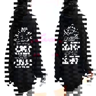 Solo Una Chica Que Ama El Ramen Y El Karate Es Regalos Women Oversized Hoodie Back Print - Regaloses