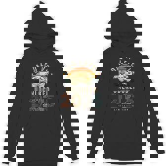 Dad Level Unlocked 2025 Dad Est 2025 Promoted To Dad 2025 Hoodie | Mazezy