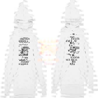 1972 An Old Lady Who Reads Many Books Hoodie | Mazezy