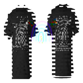 Autism In April We Wear Blue Autism Rainbow Awareness Month Camiseta unisex - Regaloses