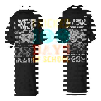 I Kicked 100 Days Of School Fútbol Deportes Niños Niños Camiseta unisex - Regaloses