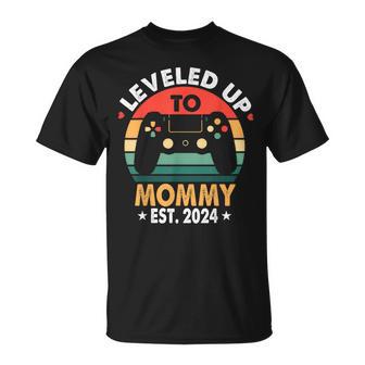 Leveled Up To Mommy 2024 Promoved To Momintage Gamer Camiseta unisex - Regaloses