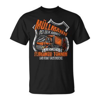 Müllmann Bei Der Arbeit Müllwerker Müllfahrer T-Shirt - Geschenkecke