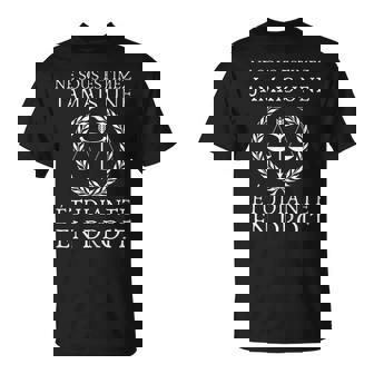 Ne Sous Estimez Jamais Une Etudiante En Droit Avocate Humour T-Shirt - Cadeauxyz