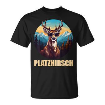 Platzhirsch Beim Wandern Berge T-Shirt - Geschenkecke