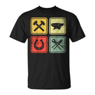 Schmied Hammer Forged Hammer Forged Pliers Horseshoe T-Shirt - Geschenkecke