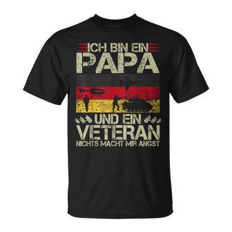 Veteran Father's Day Oak Leaves Soldier And Dad T-Shirt - Geschenkecke