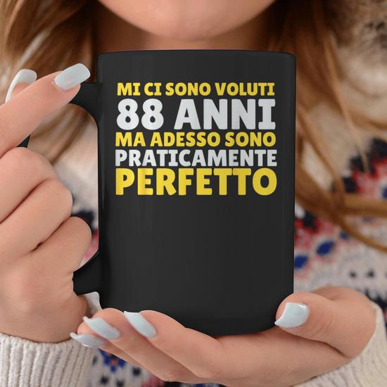 Tazza Di Compleanno 88 Anni: 'Il Tuo Numero Di Anni Croccanti Si Spezza Qui, Volte Si Rompe Lì' - Tazza In Ceramica 330 Ml, Lavabile In Lavastoviglie E Microonde, Regalo Divertente - 2