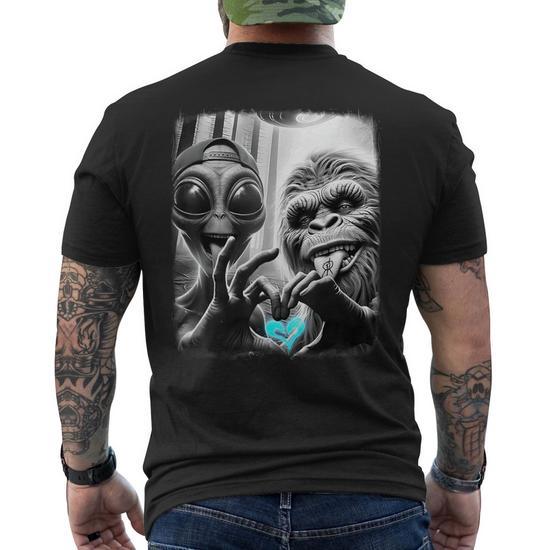 Bigfoot Sasquatch Alien Lovefest Love Hand Sign 0Ltd4v Men's T