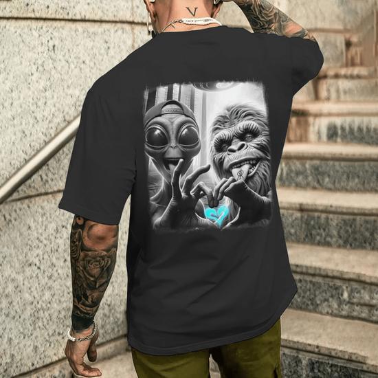 Bigfoot Sasquatch Alien Lovefest Love Hand Sign 0Ltd4v Men's T