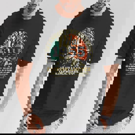 70e Cadeau D'anniversaire Vintage Aged 70 Ans Cadeau T-Shirt