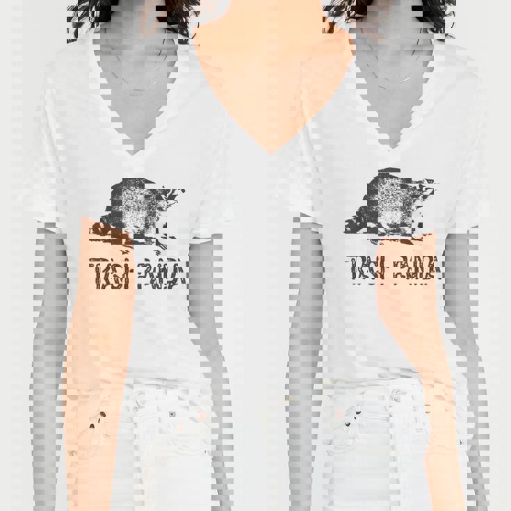 Raccoon V-Neck T-Shirt | Grey Short Sleeve for Women - Modern Print