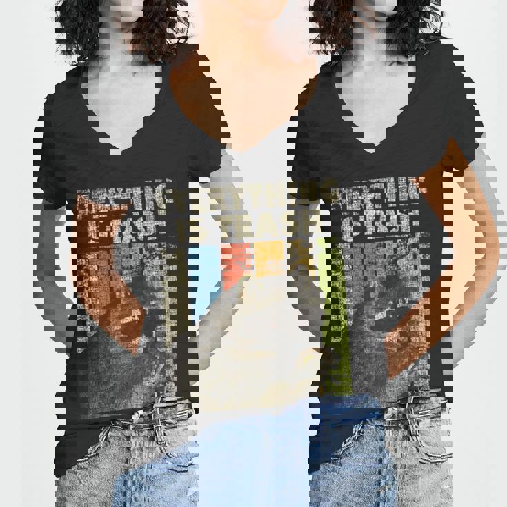 Retro Raccoon Camping Women's V-Neck T-Shirt - Fun Outdoors