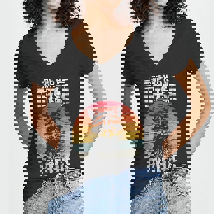 Retro Raccoon Women's V-Neck T-Shirt - Support Wildlife