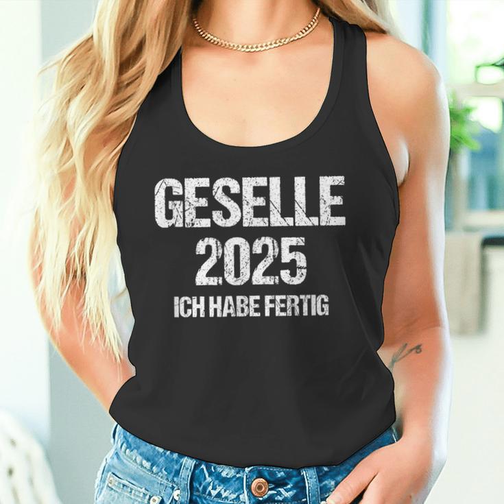 Geselle 2025 Ich Habe Fertig Azubi Prüfung Gesellenprüfung German Tank Top