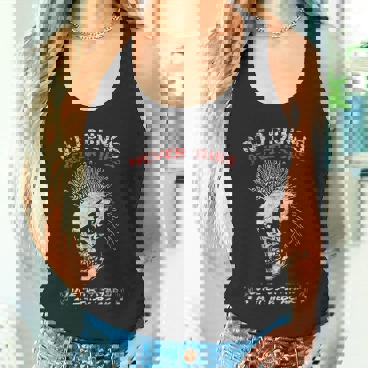 Old Punks Never Dies Punk Rock Music & Punks Camiseta sin mangas