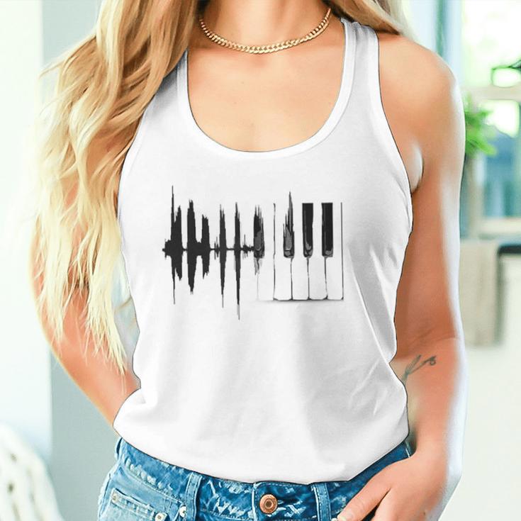 Piano Piano Keys Wings Gray Tank Top