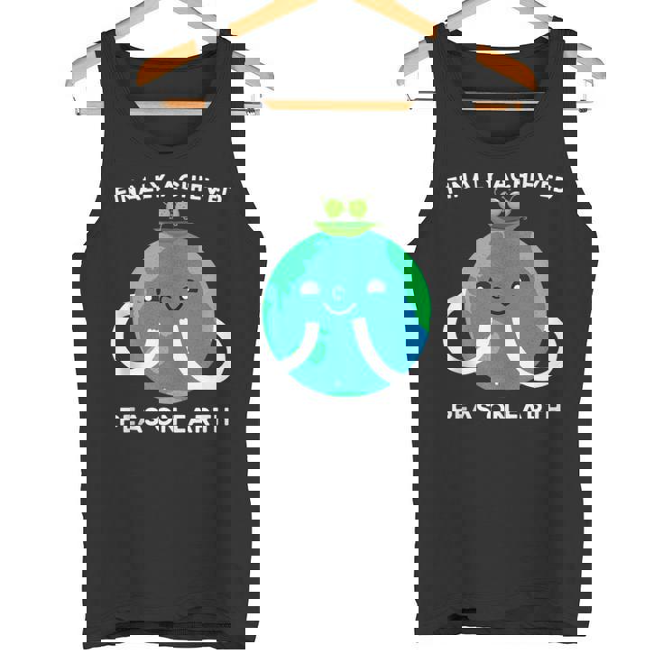 Finally World Peace On Earth Pun Achieved World Peas Tank Top Tank Top
