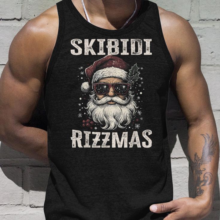 Cool Santa Claus With Sunglasses Skibidi Rizzmas Tank Top Geschenke für Ihn