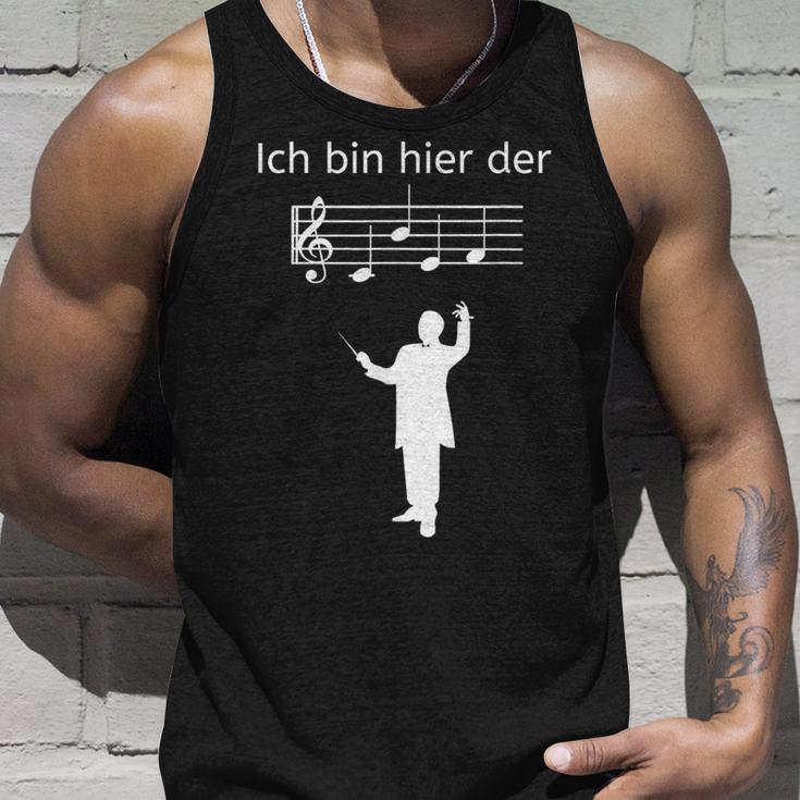 Ich Bin Hier Der Chef Ich Bin Hier Der Chef Tank Top Geschenke für Ihn