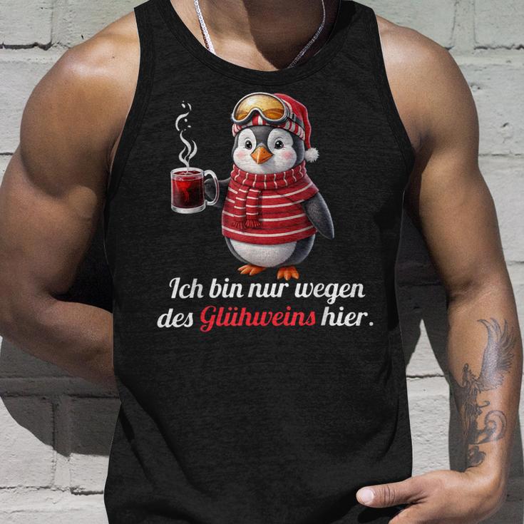 Ich Bin Nur Wegen Des Glühweins Here Xmas Penguin Glühwein Tank Top Geschenke für Ihn