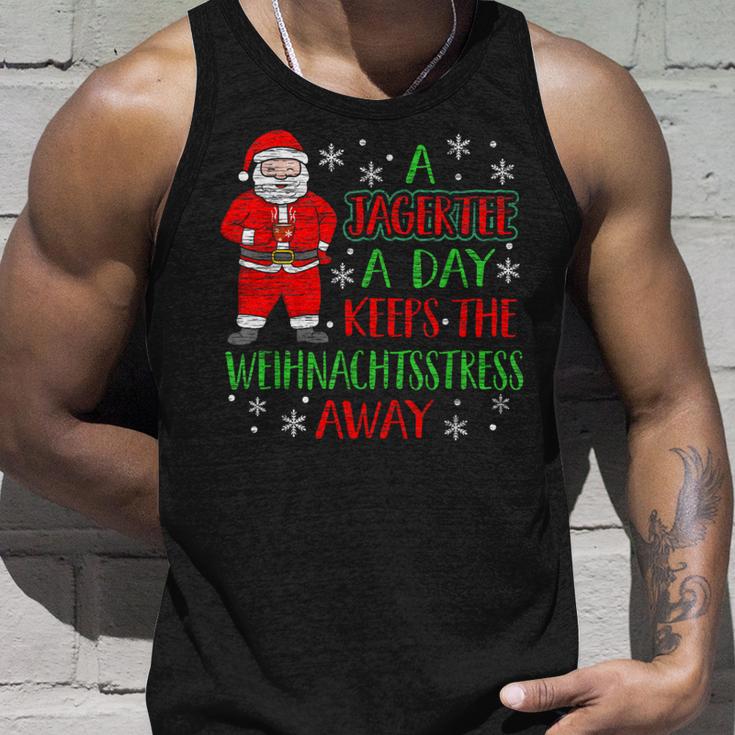 A Jager A Day Keeps Christmas Stress Away Austria Tank Top Geschenke für Ihn