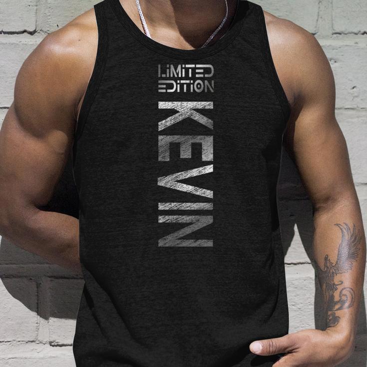 Kevin Name First Name Boy Man Birthday Tank Top Geschenke für Ihn