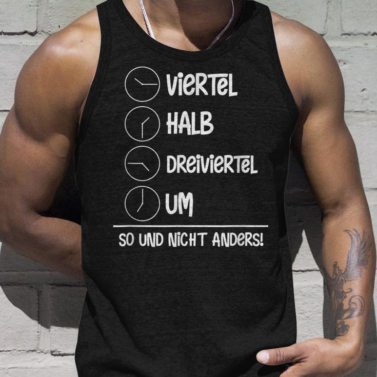 Quarter Half Three-Quarter Um Und Nicht Ander Motif For Ossis Tank Top Geschenke für Ihn