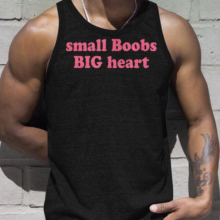 Small Boobs Big Heart Y2k 2000S Tank Top Geschenke für Ihn