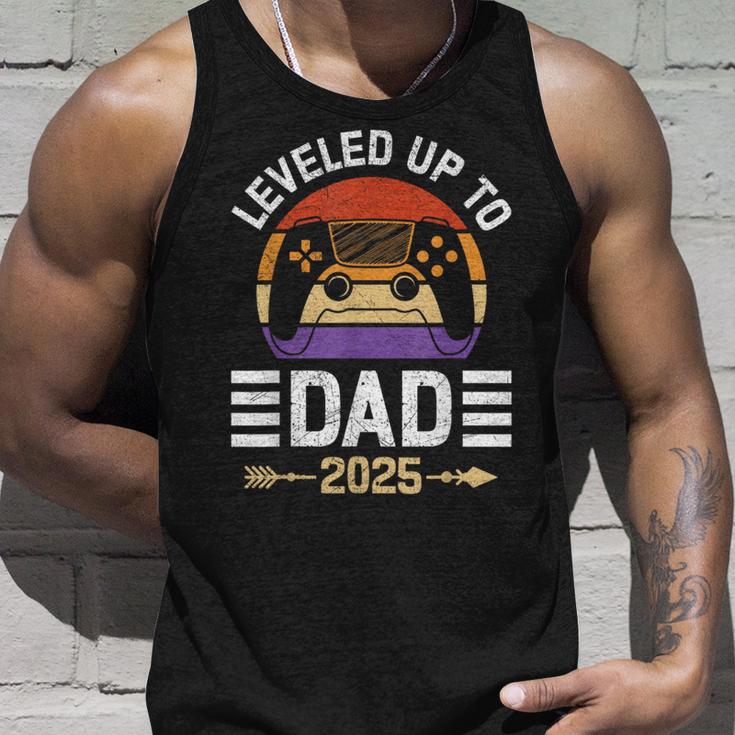 Spielerpapa Leveled Up To Daddy 2025 Dadintage Tank Top Geschenke für Ihn