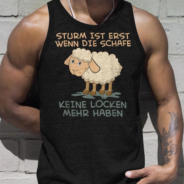 Storm Ist Erst Wenn Die Sheep Keine Locken Mehr Haben Sheep Tank Top Geschenke für Ihn